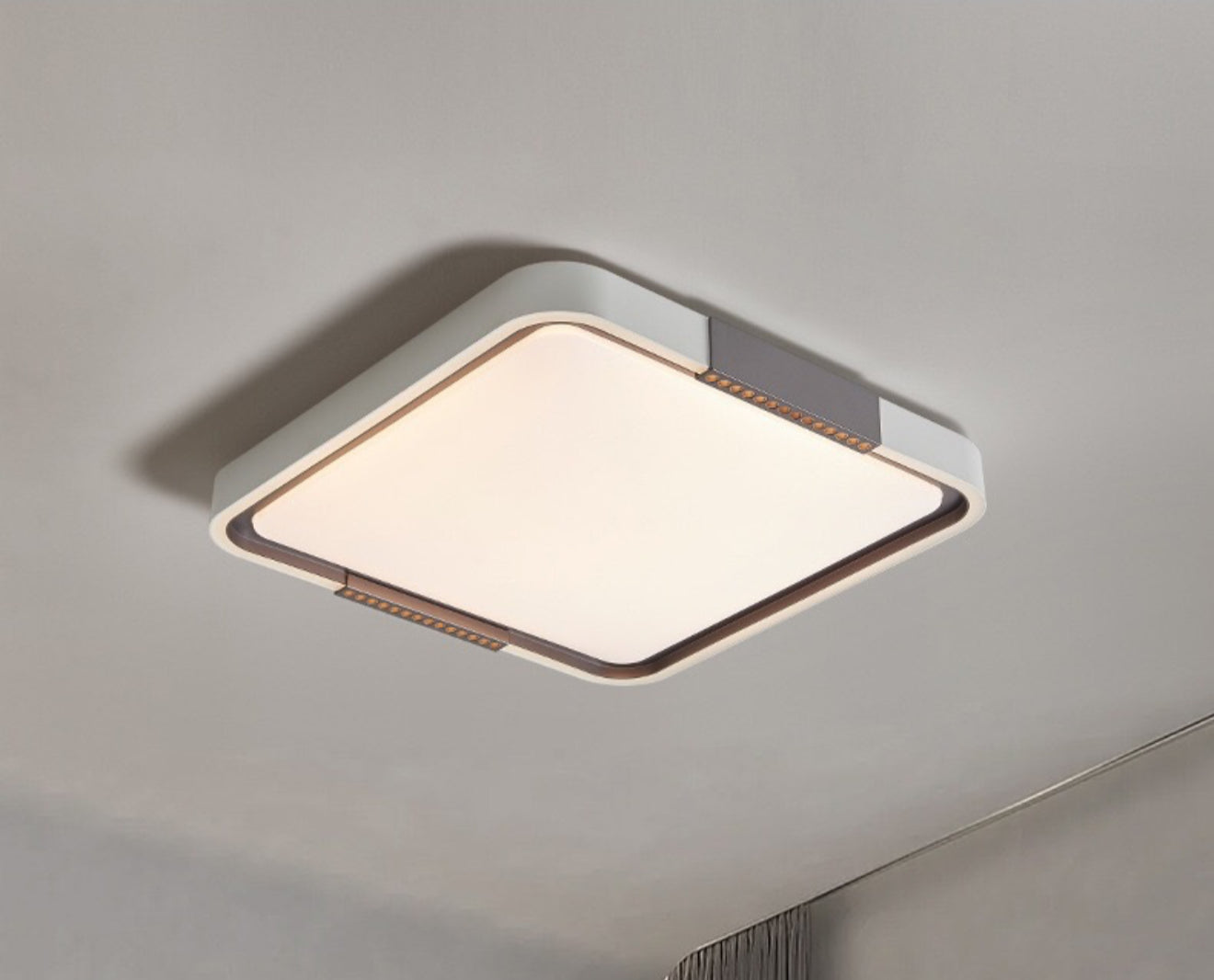 SQUARE CHIC CEILING LIGHT