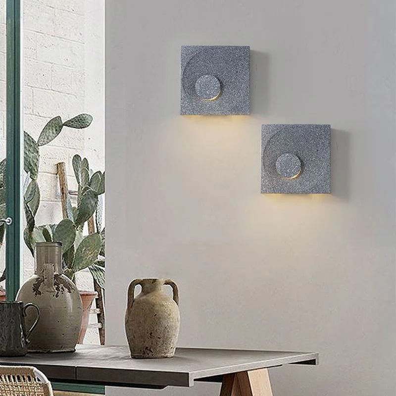 CAVE STONE WALL LIGHT