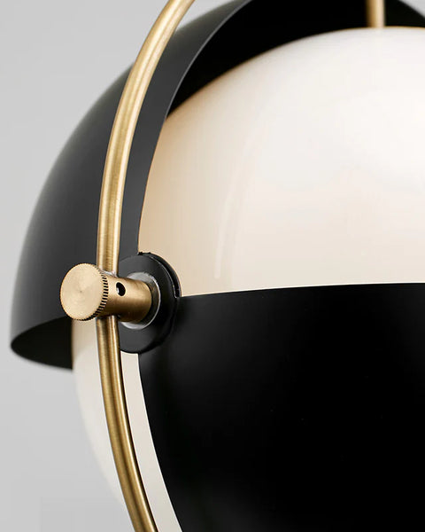 GUBI GLOBE DROPLIGHT