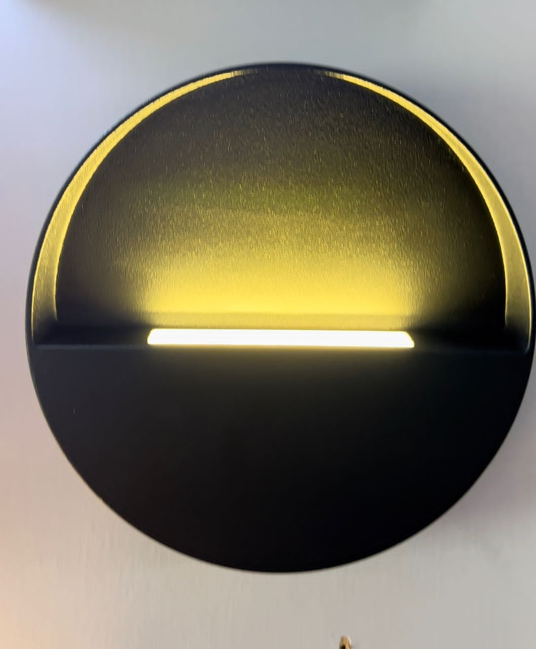 Outdoor Wall Light